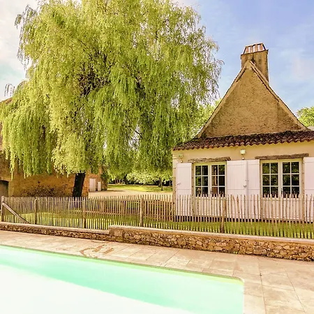 Restored With Private Pool Dom wakacyjny Campsegret