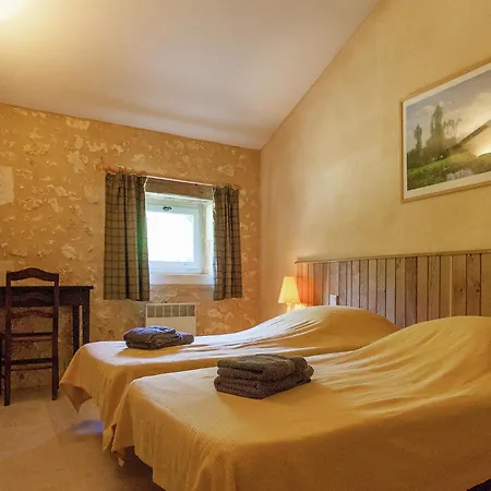 度假居 Restored With Private Pool Campsegret