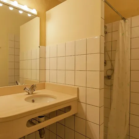 度假居 Restored With Private Pool Campsegret