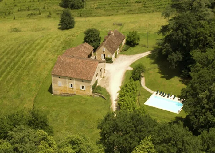 Restored With Private Pool Feriehus Campsegret