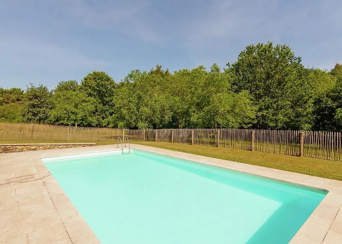 Feriehus Restored With Private Pool Campsegret