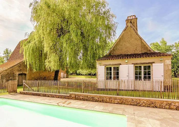 Restored With Private Pool Feriehus Campsegret