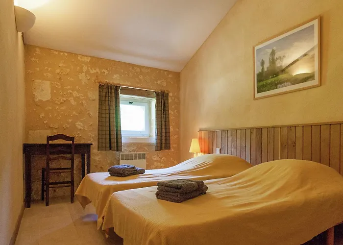 Feriehus Restored With Private Pool Campsegret