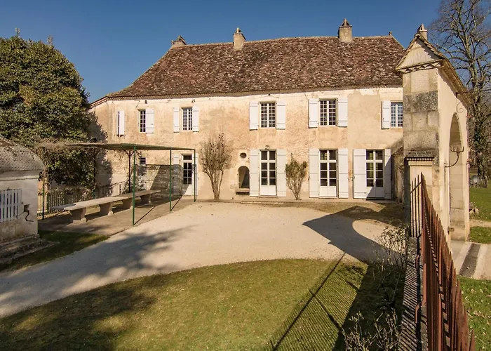 Restored With Private Pool Feriehus *