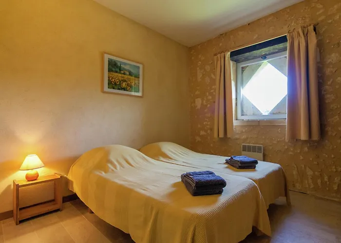 Restored With Private Pool Feriehus