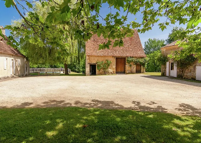 Feriehus Restored With Private Pool Campsegret